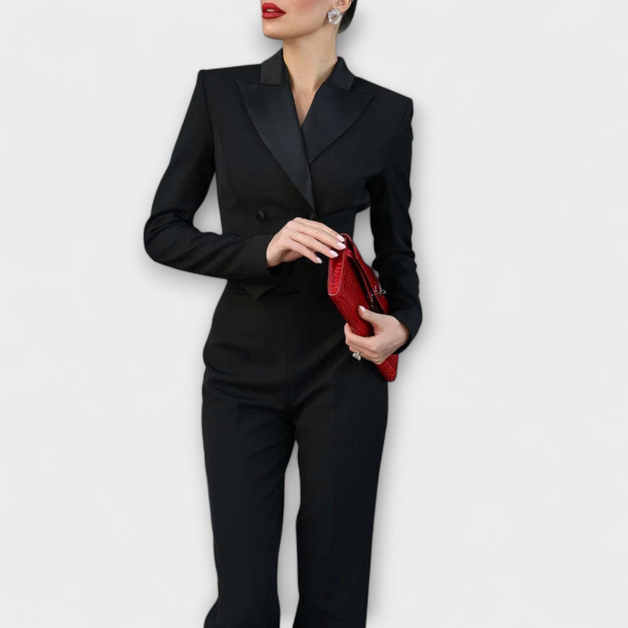 Noa - Krátký blazer bez zad s černými perlami